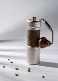 1Zpresso KUltra Moedor de café manual Moinho portátil 48mm Rebarba de aço inoxidável